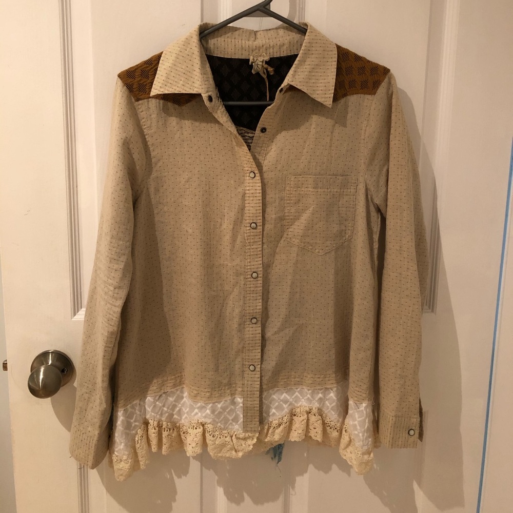 Brand new Buckle Shirt